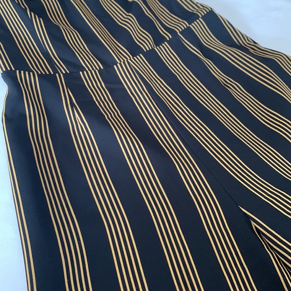 Dynamite Womens Sz. Small 3/4 Length One Piece Romper - Picture 5 of 5